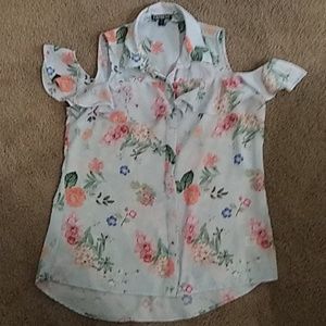 Express Cold Shoulder